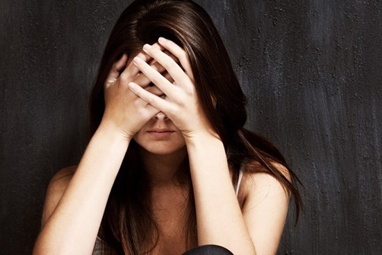 Thương chồng con khổ, vợ tôi cài đặt liền 3 app vay tiền online quyết chí làm giàu, để rồi giờ đây tôi lĩnh đủ hậu quả