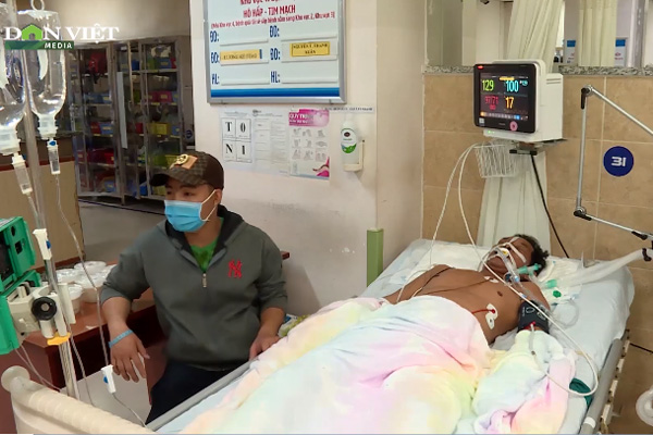 Video: Mưa trắng trời, đường phố Hà Tĩnh biến thành sông-1