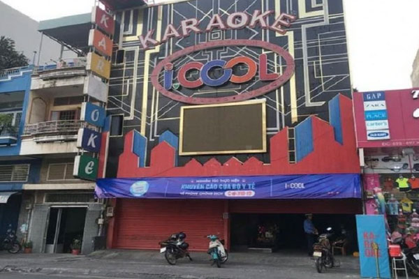 Karaoke xin được mở cửa trở lại, khách hát sẽ… đeo khẩu trang-1