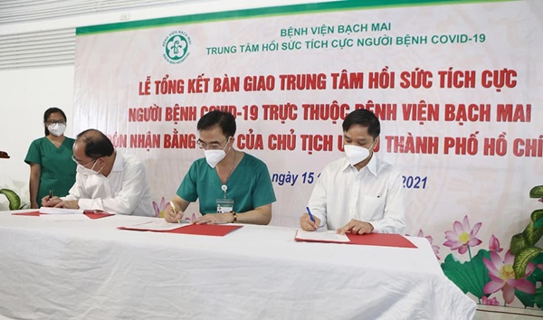 Trước thông tin bệnh viện rút quân mang theo cả trang thiết bị do nhà hảo tâm hỗ trợ TP HCM, Bộ Y tế nói gì?-2