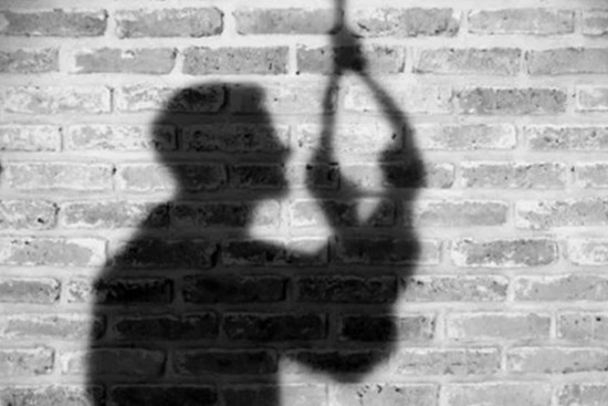 Thanh niên 23 tuổi chết trong tư thế treo cổ, để lại thư tuyệt mệnh 