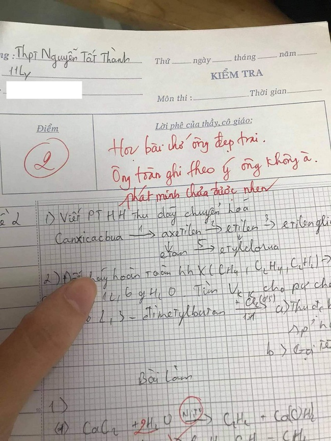 Học sinh làm bài thiếu mất 1 câu, cô giáo nhận xét 5 từ khiến dân tình sốt xình xịch: Cô đáng yêu quá vậy trời-2