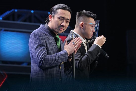 Khán giả phản ứng với Rap Việt