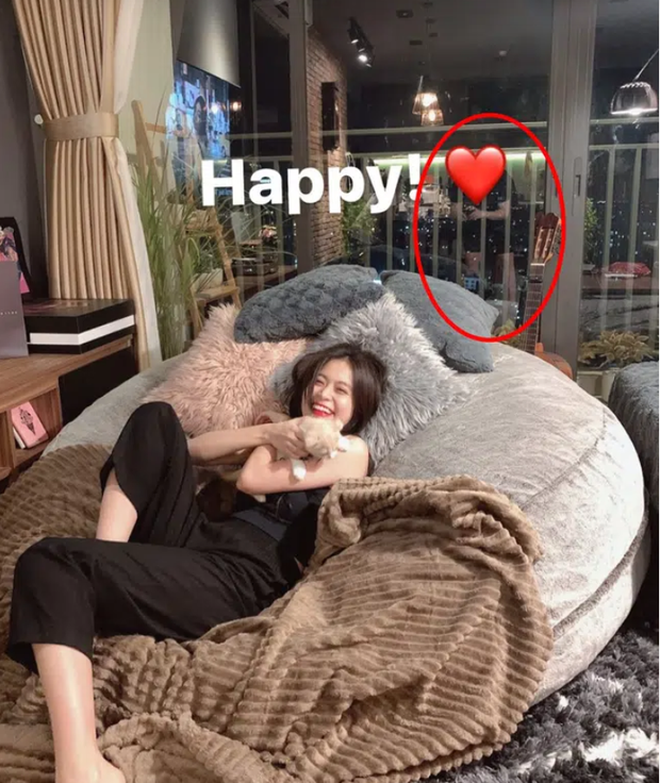 Chằng còn đánh lạc hướng, Gil Lê và Hoàng Thuỳ Linh tự tung hint hẹn hò cuối tuần-8