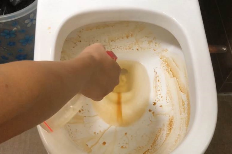 Cho gừng vào baking soda thực sự rất thiết thực, nó giải quyết được phiền phức lớn của nhiều gia đình-9