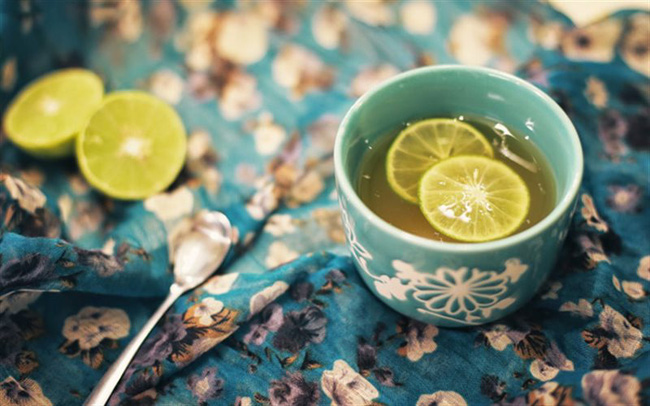 Kiên trì uống loại nước này mỗi sáng, chị em vừa giảm được cân, vừa khỏe re chẳng sợ cảm lạnh!-1