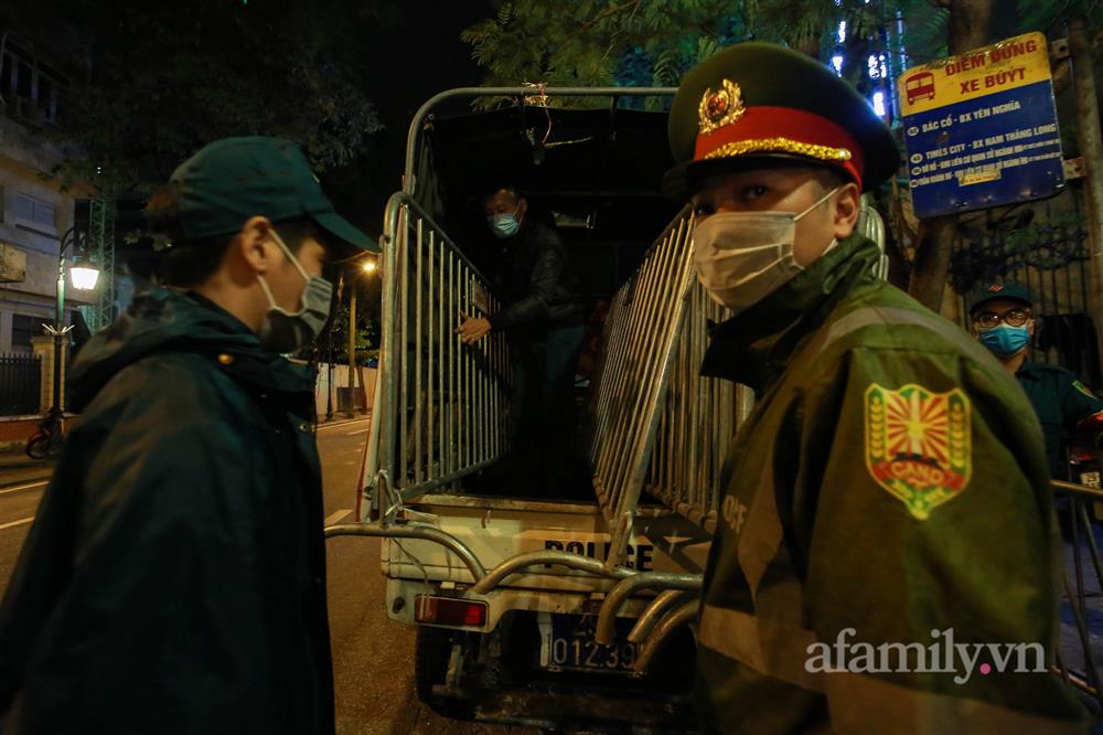 Bệnh viện Việt Đức chính thức được gỡ phong tỏa sau 18 ngày-5