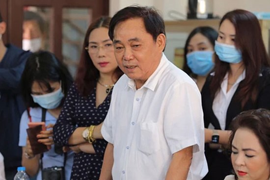 Vợ cũ ông Dũng 