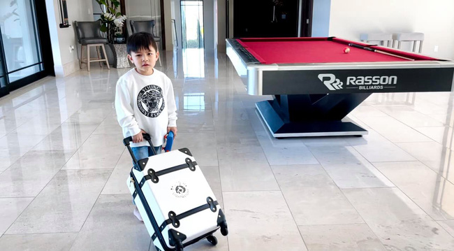 Vợ cũ Đan Trường lần đầu xa con kể từ khi bé chào đời, trước khi trách vô tâm hãy lắng nghe lý do của cô-1