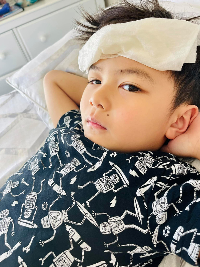 Vợ cũ Đan Trường lần đầu xa con kể từ khi bé chào đời, trước khi trách vô tâm hãy lắng nghe lý do của cô-2