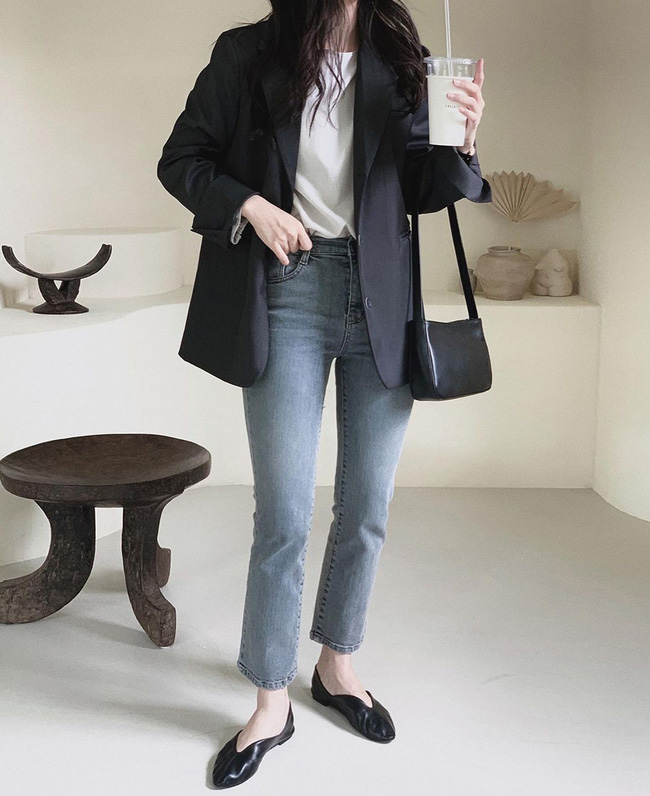 11 cách mặc blazer đen để các chị em không hóa nàng quạ héo đầu tuần-5