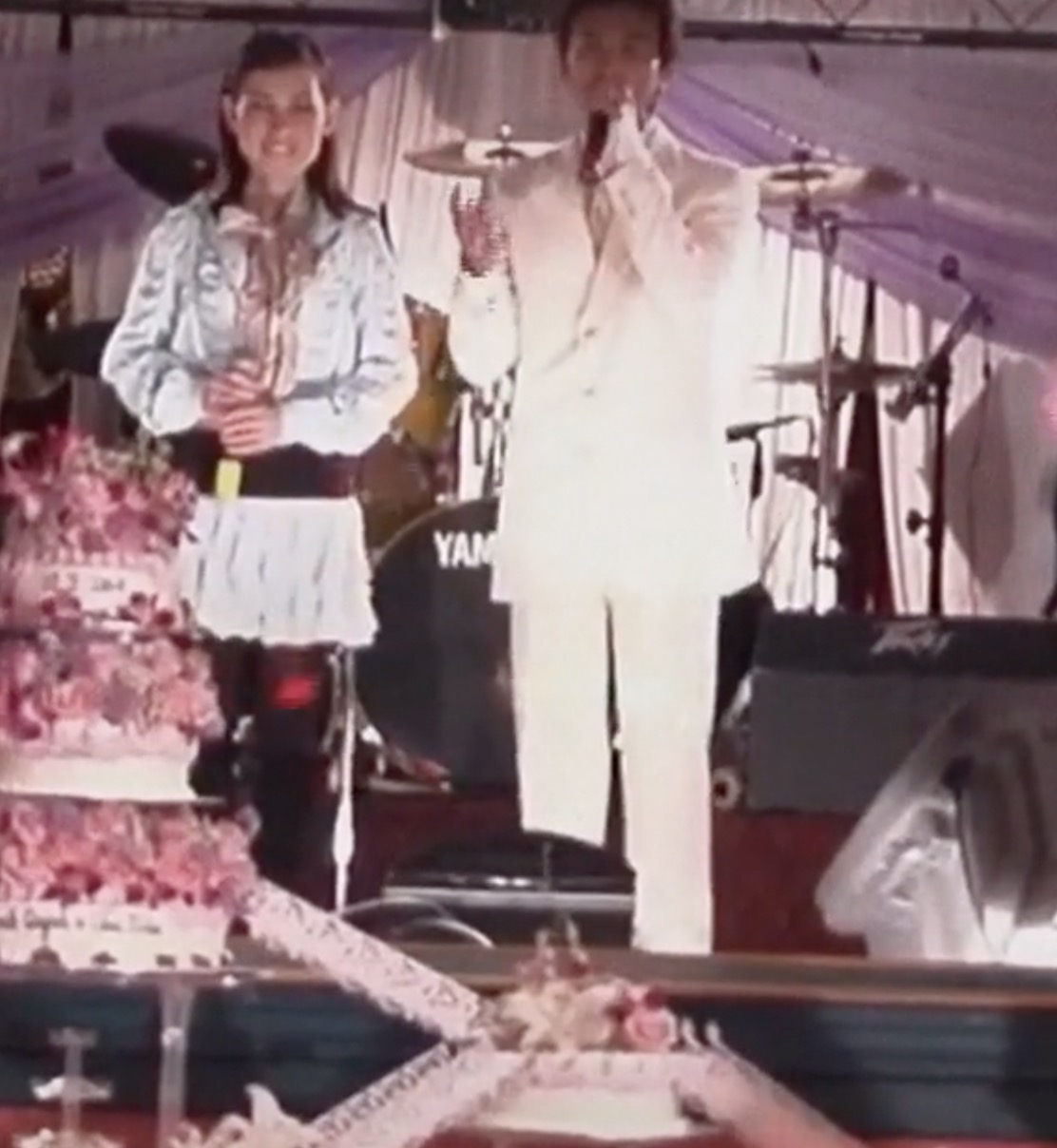 Clip hiếm: Phi Nhung dự đám cưới Mạnh Quỳnh, chia sẻ Người khác là cô dâu chứ không phải em-1