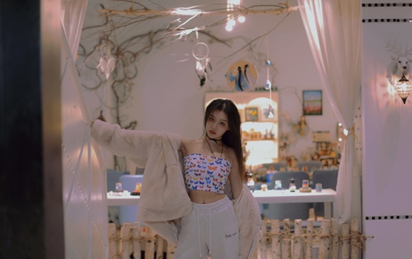 Hot girl uống thuốc trừ sâu tự tử trên sóng livestream, màn kịch níu kéo bạn trai cũ bỗng hoá bi kịch, nguyên nhân sâu xa khiến cõi mạng dậy sóng-1