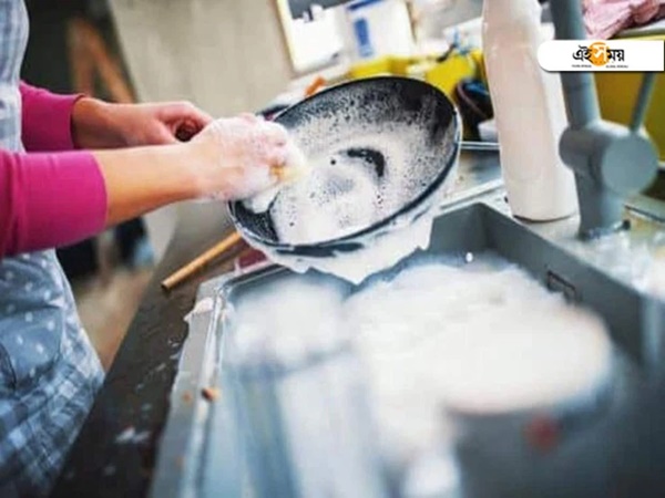Bát đĩa, đũa rửa bằng nước rửa bát lâu ngày có gây ung thư? Chuyên gia nhắc nhở 4 lưu ý khi sử dụng chất tẩy rửa để an toàn sức khỏe-3