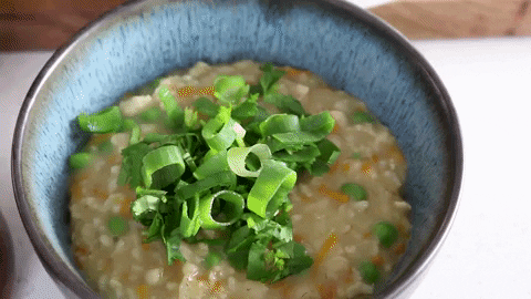 Vào bếp 10 phút là chị em có ngay món cháo nóng hổi, lại còn giúp giảm cân luôn!-5