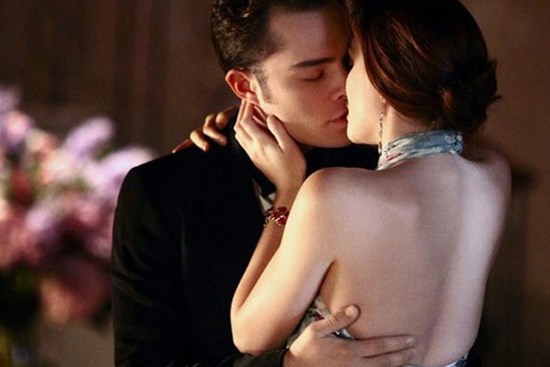 Người chồng gây sửng sốt nhất năm: Đứng ra tổ chức lễ cưới cho vợ và nhân tình của cô ta