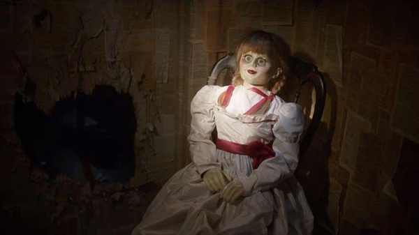 Giải mã bí ẩn về Annabelle - con búp bê rùng rợn nhất màn ảnh rộng: Những lời đồn kinh hoàng có bao nhiêu phần trăm là sự thật?-4