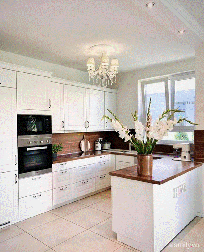 Ngôi nhà với phong cách tối giản thư thái và khu vườn đẹp chẳng khác gì chốn thần tiên của mẹ Việt-2