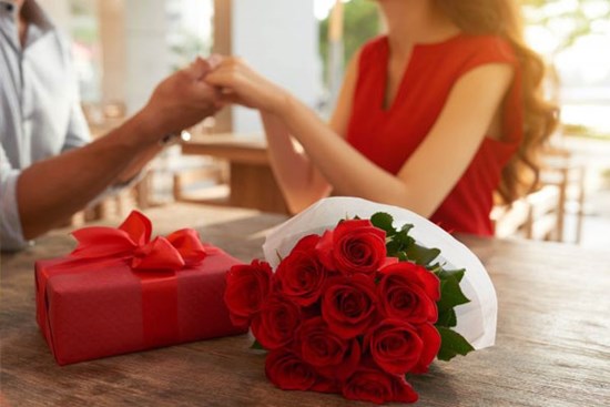 Mách chàng chọn quà tặng ngày 20/10 cho người yêu ấn tượng, độc đáo nhất năm 2021 khiến nàng