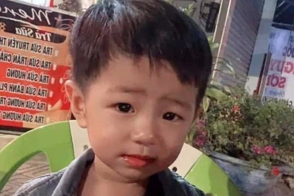 Mẹ bé trai mất tích bí ẩn ở Bình Dương tiếp tục cầu cứu cộng đồng mạng sau 4 ngày không thấy con-3