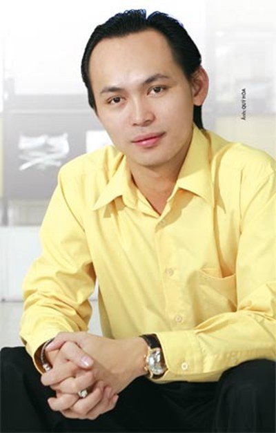 Những điều ít biết về người con trai cả kín tiếng của ông Huỳnh Uy Dũng với người vợ đầu quá cố-1