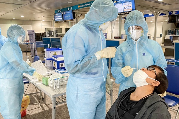 Ngày 20/10: Có 3.646 ca mắc COVID-19, hơn 1.700 bệnh nhân khỏi-2