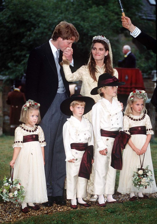 Hé lộ báu vật gia truyền của Công nương Diana chỉ dành cho nhà Kate, mẹ con Meghan không bao giờ có được-5