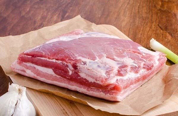 Mới 7 tuổi bé trai đã mắc ung thư, bố mẹ ân hận vì thường xuyên nấu thịt cho con ăn theo cách nguy hiểm này-2