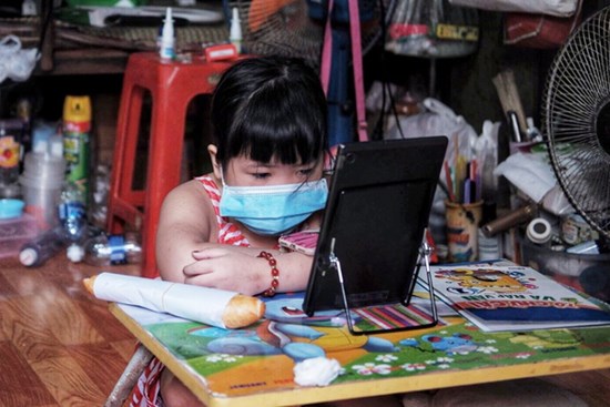 Ngày không còn mẹ