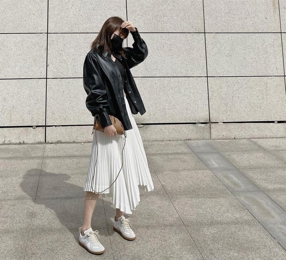 Trùm diện chân váy xếp ly đẹp chính là Công nương Diana, bà có 2 cách mix để đời dành cho phái đẹp-15