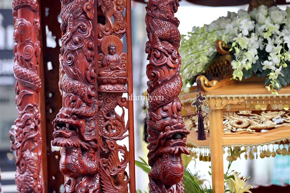 Lễ tang của vợ cũ Dũng lò vôi: Bảo vệ canh giữ nghiêm ngặt, dàn xe tang chạm trổ cực đặc biệt đang chờ đưa linh cữu về nơi an nghỉ cuối cùng-5