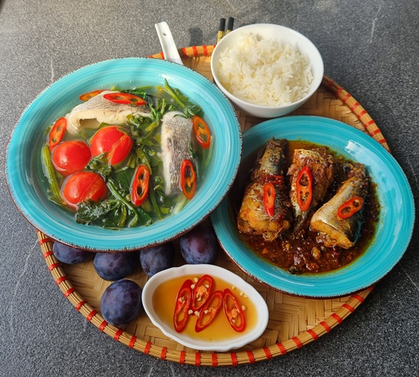 Vợ đảm ở Đức mê nấu ăn, trổ tài với loạt món ngon đậm đà hương vị Việt, chỉ 1 tiếng là có mâm cơm hoành tráng như nhà hàng-5