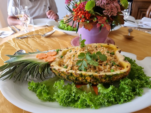 Vợ đảm ở Đức mê nấu ăn, trổ tài với loạt món ngon đậm đà hương vị Việt, chỉ 1 tiếng là có&nbsp;mâm cơm hoành tráng như nhà hàng-11