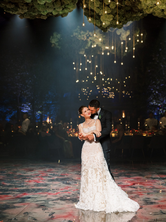 Đám cưới vợ chồng tỷ phú Bill Gates năm xưa so với hôn lễ con gái tương đồng nhiều điểm, chỉ có sự khác biệt đau lòng duy nhất-9