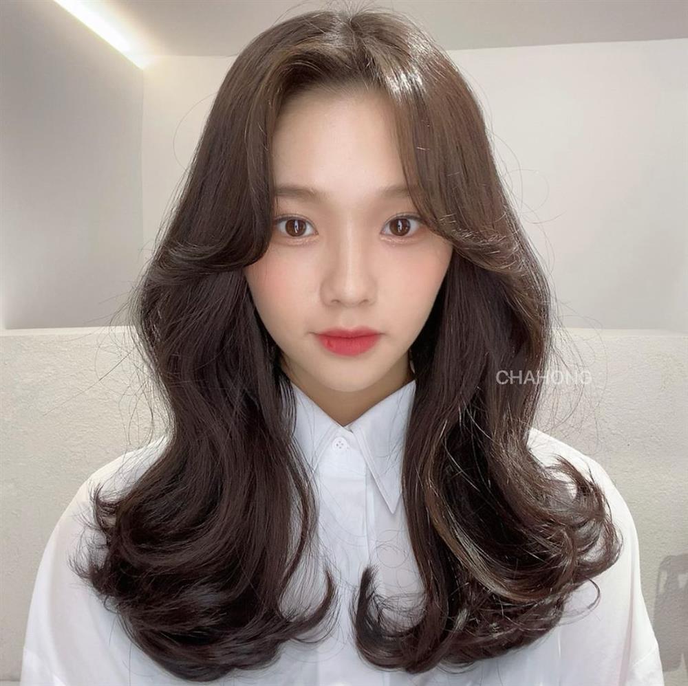 4 kiểu tóc xoăn hot điên đảo cuối năm 2021 vì khả năng tút nhan sắc tuyệt diệu-11