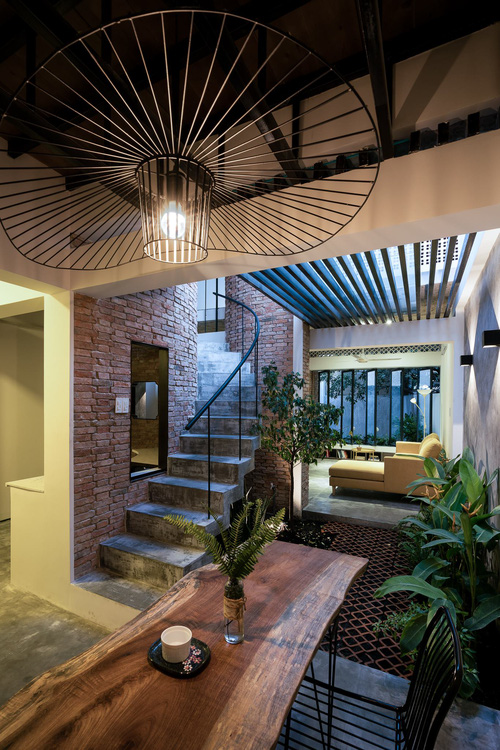 Nhà cấp 4 trong hẻm bỗng biến thành resort sân vườn cực chill, nhìn qua tưởng chiếc ô khổng lồ-7