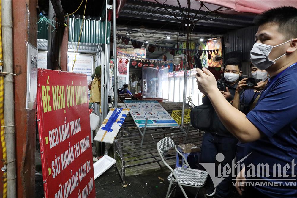 Chợ đầu mối nổi tiếng nhất Hà Nội mở lại sau hai tháng đóng cửa-5