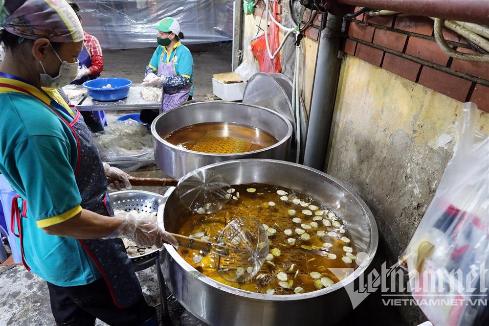 Chợ đầu mối nổi tiếng nhất Hà Nội mở lại sau hai tháng đóng cửa-8