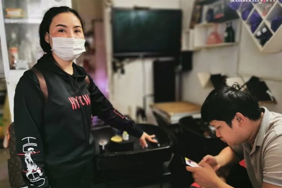 Hà Nội: Chủ tiệm cắt tóc gội đầu choáng váng khi tiền nước tăng 