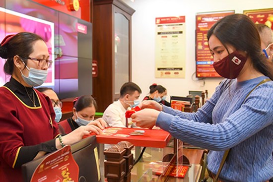 Mỗi tháng cất riêng vài triệu mua vàng, 7 năm sau có khoản tiền lớn bất ngờ