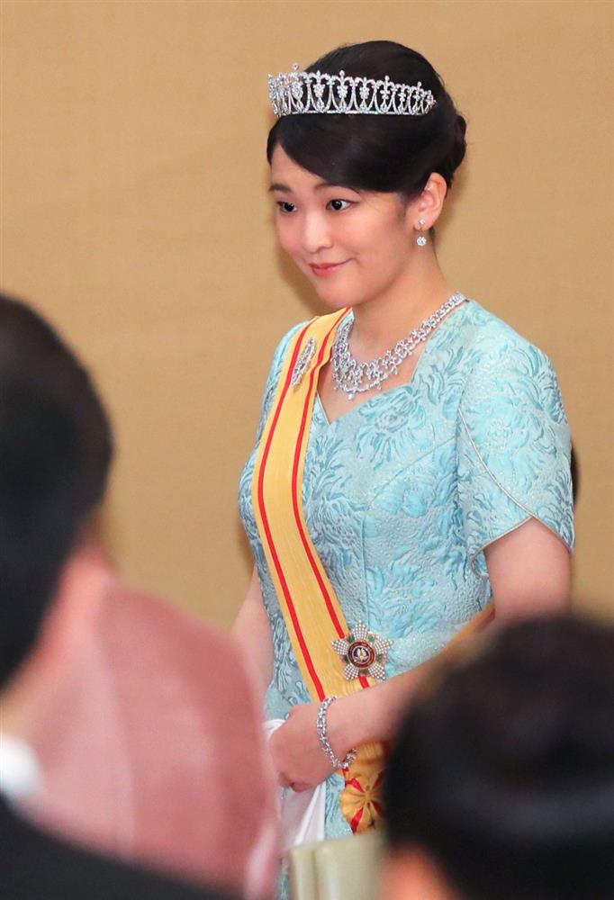 Chân dung nàng công chúa Nhật Bản chống lại thế giới để ở bên người mình yêu, sắp sửa lên xe hoa với phò mã có 1-0-2-2