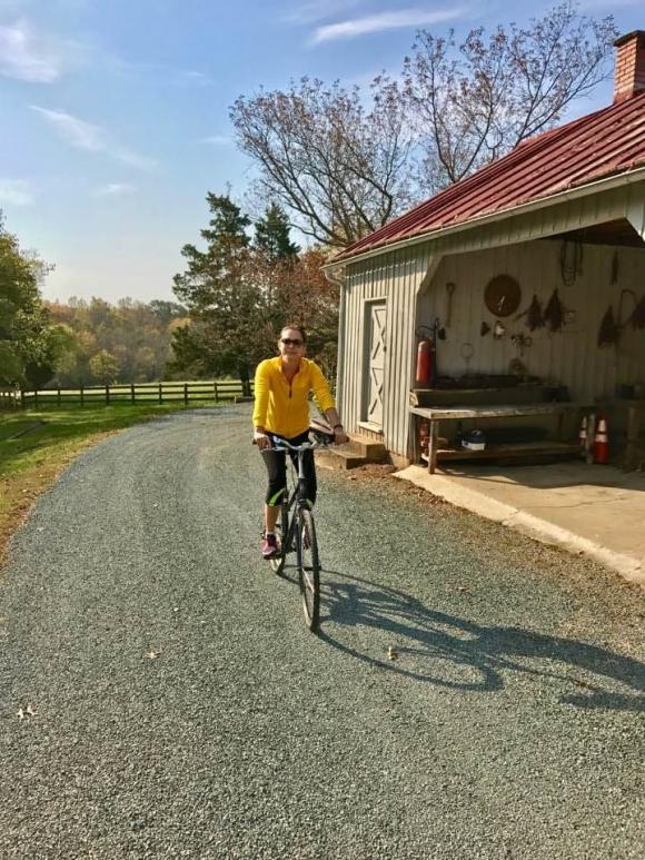 Khám phá không gian sống của Hoa hậu Ngọc Khánh ở trời Tây-10