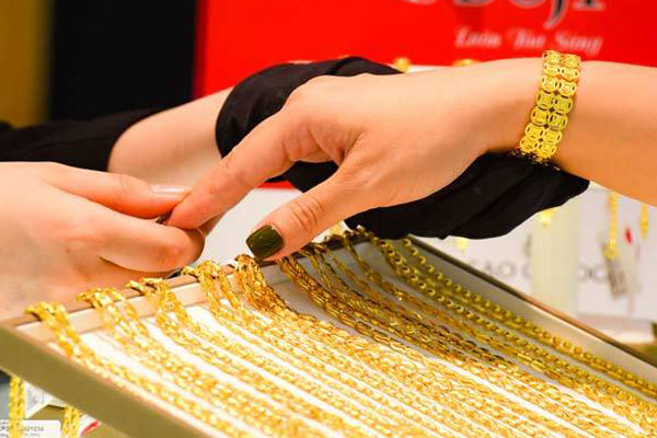 Giá vàng hôm nay 23/10: Tăng nhẹ ngày cuối tuần-2