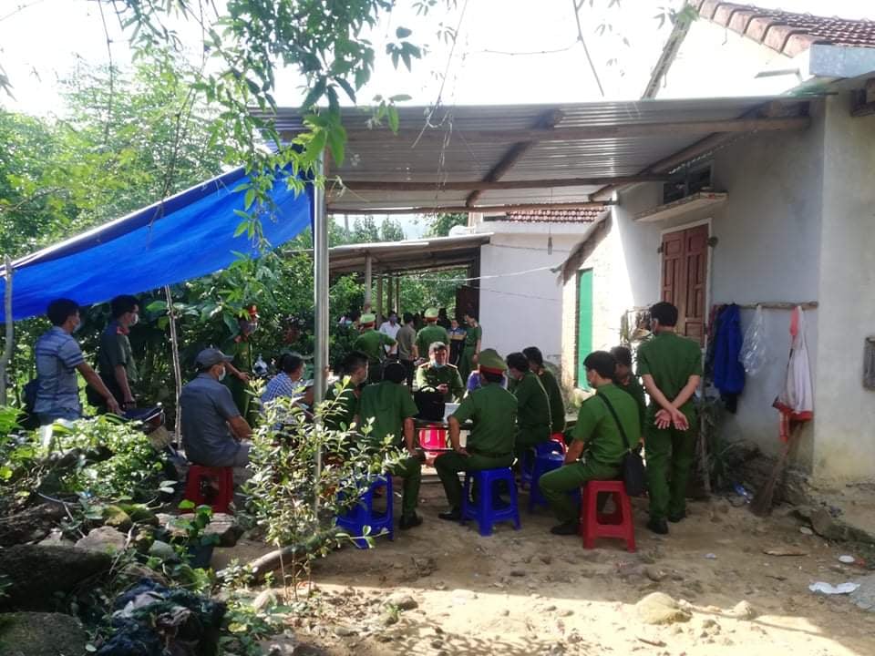 Mâu thuẫn với vợ, chồng treo cổ tự tử cùng con trai 5 tuổi-1