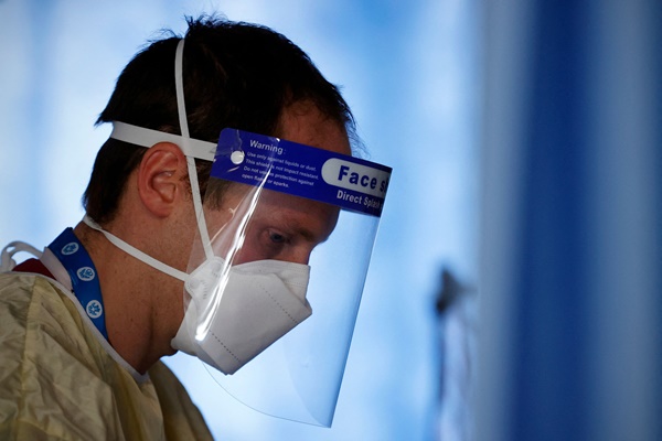 Anh vỡ mộng miễn dịch cộng đồng-3