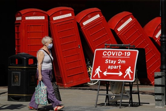 Anh vỡ mộng miễn dịch cộng đồng