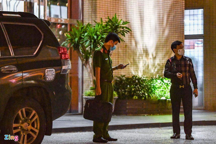 Công an làm việc tại Bệnh viện Bạch Mai-4