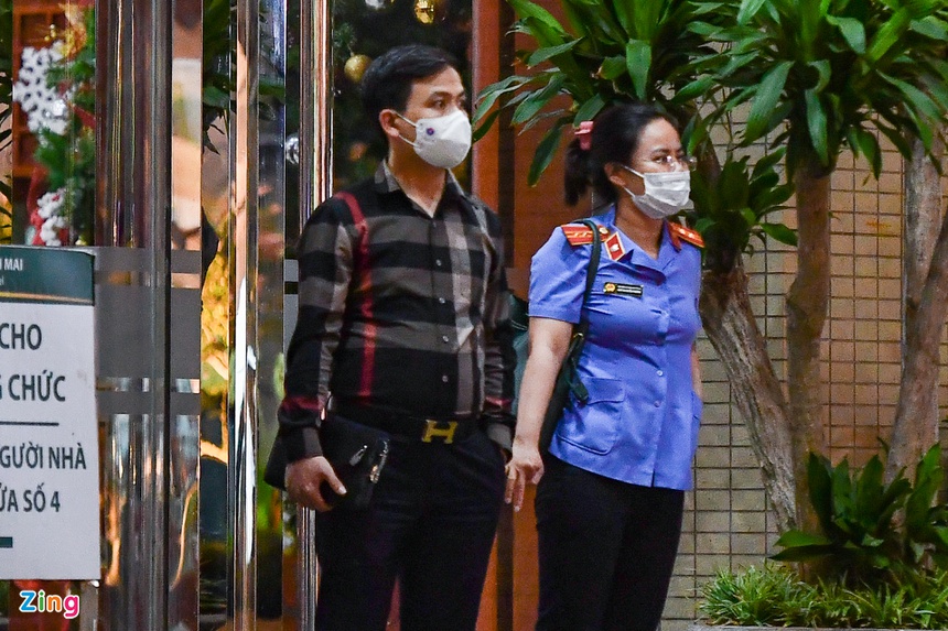 Công an làm việc tại Bệnh viện Bạch Mai-6