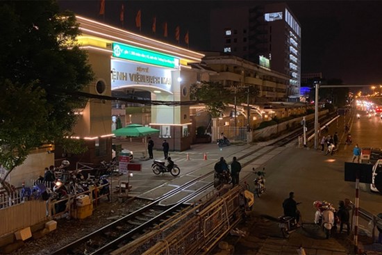 Công an làm việc tại Bệnh viện Bạch Mai