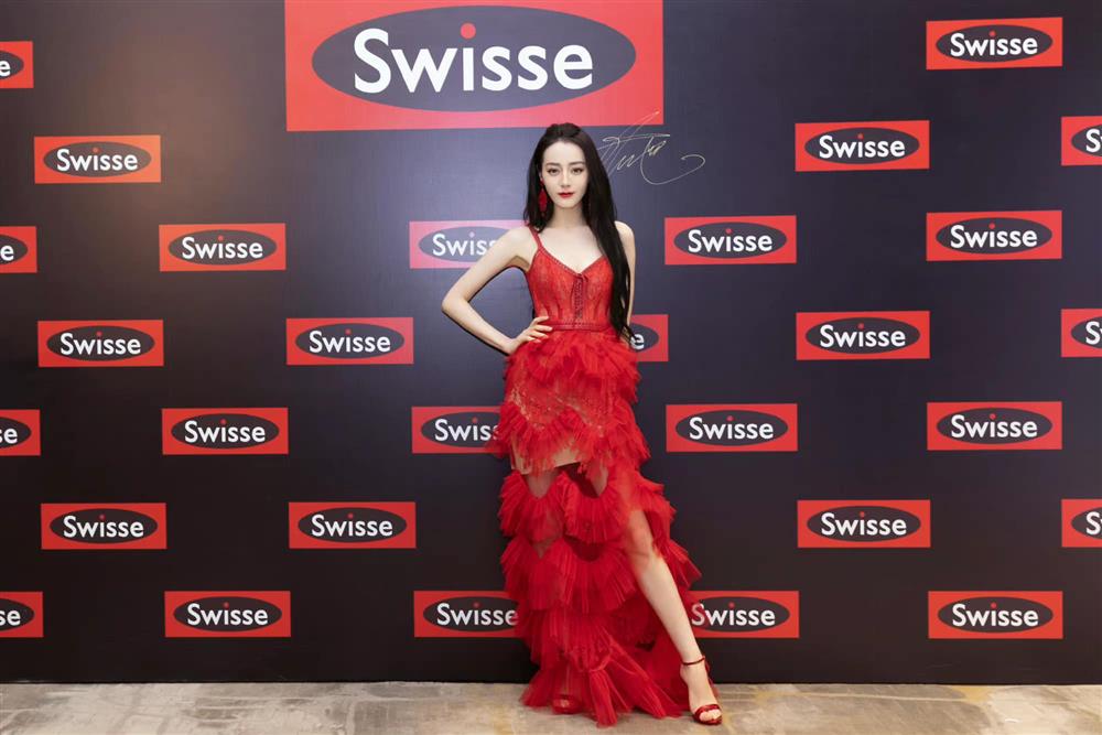 Địch Lệ Nhiệt Ba khiến cõi mạng chao đảo vì style tuần qua đẹp rụng rời mọi góc-6